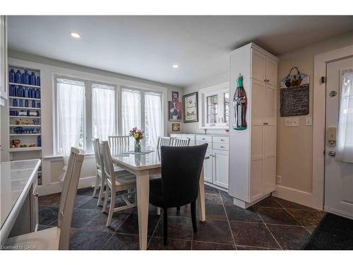 99 Argyle Street N, Caledonia, ON - Indoor Photo Showing Dining Room