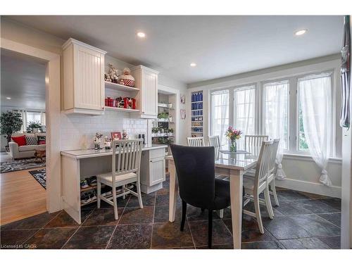 99 Argyle Street N, Caledonia, ON - Indoor Photo Showing Dining Room