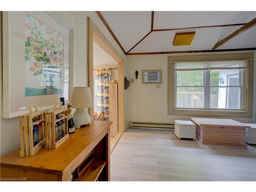 1180 Guigue Road, Sharbot Lake, ON - Indoor