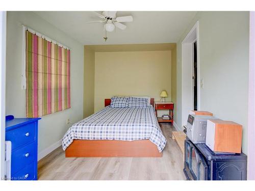 1180 Guigue Road, Sharbot Lake, ON - Indoor Photo Showing Bedroom