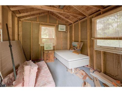 1180 Guigue Road, Sharbot Lake, ON - Indoor Photo Showing Other Room