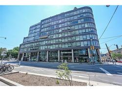 902-1201 Dundas Street E Toronto, ON M4M 1S2