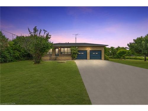 240 Mud Street W Grimsby, ON L0R 1M0