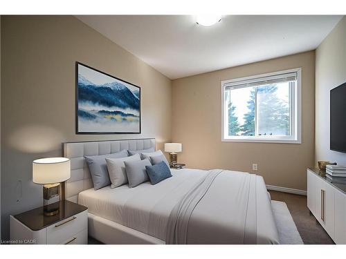 202 Maitland Street, Kitchener, ON - Indoor Photo Showing Bedroom