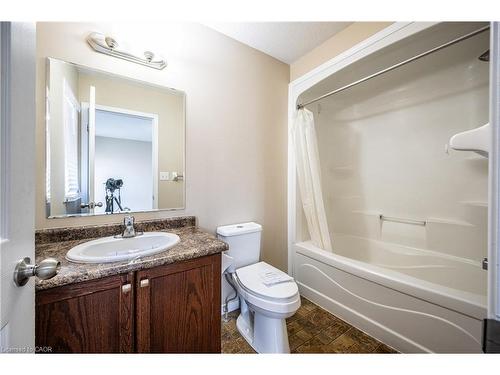 202 Maitland Street, Kitchener, ON - Indoor Photo Showing Bathroom