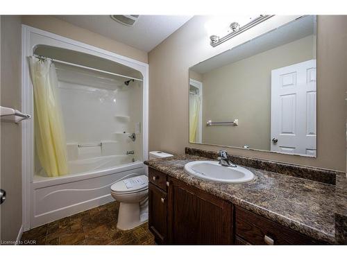 202 Maitland Street, Kitchener, ON - Indoor Photo Showing Bathroom