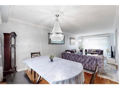 18 Millpond Place, Hamilton, ON - Indoor Photo Showing Dining Room