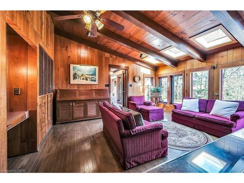 793 Shadeland Avenue, Burlington, ON - Indoor Photo Showing Living Room