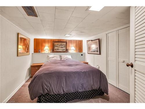 793 Shadeland Avenue, Burlington, ON - Indoor Photo Showing Bedroom