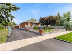 321 Southview Road  Oakville, ON L6K 2P7