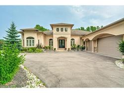 2462 2 Side Road  Burlington, ON L7P 0H1