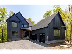 14 St Georges Court  Huntsville, ON P1H 1A5