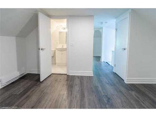 115 Spadina Avenue, Hamilton, ON - Indoor Photo Showing Other Room