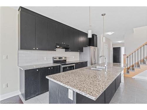 34 Sportsman Hill Street, Kitchener, ON - Indoor Photo Showing Kitchen With Upgraded Kitchen