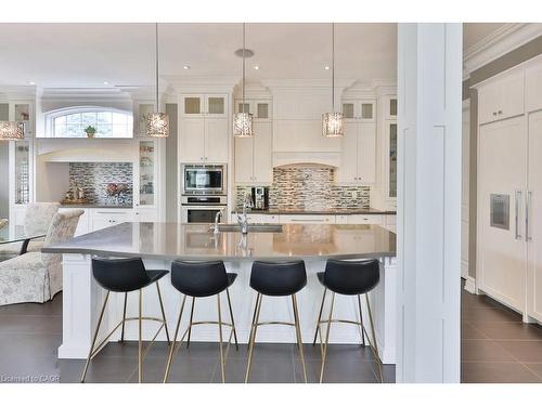 2229 Lakeshore Road, Burlington, ON - Indoor Photo Showing Kitchen With Upgraded Kitchen