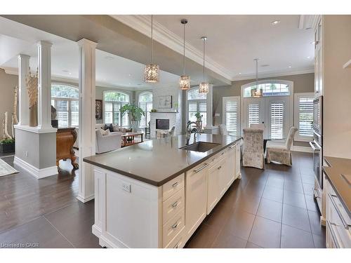 2229 Lakeshore Road, Burlington, ON - Indoor Photo Showing Kitchen With Upgraded Kitchen