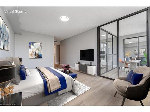 606-1240 Marlborough Court, Oakville, ON - Indoor Photo Showing Bedroom