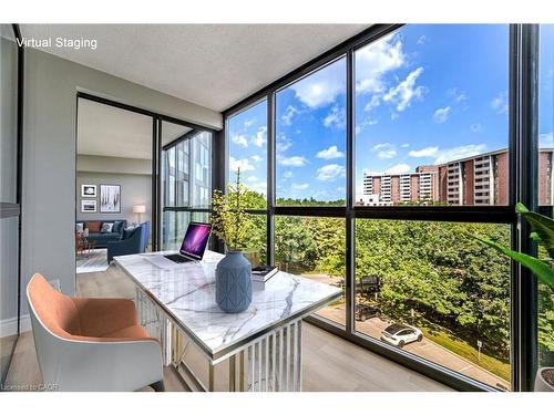 606-1240 Marlborough Court, Oakville, ON - Indoor