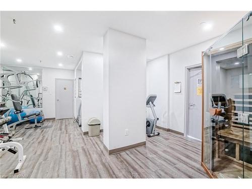 606-1240 Marlborough Court, Oakville, ON - Indoor Photo Showing Other Room