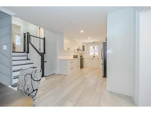 26 Lorraine Drive, Cambridge, ON - Indoor