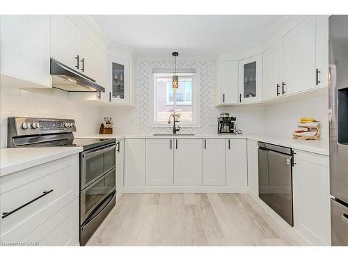 26 Lorraine Drive, Cambridge, ON - Indoor Photo Showing Kitchen With Stainless Steel Kitchen