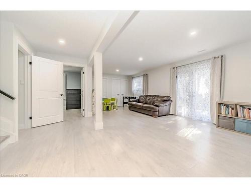 26 Lorraine Drive, Cambridge, ON - Indoor