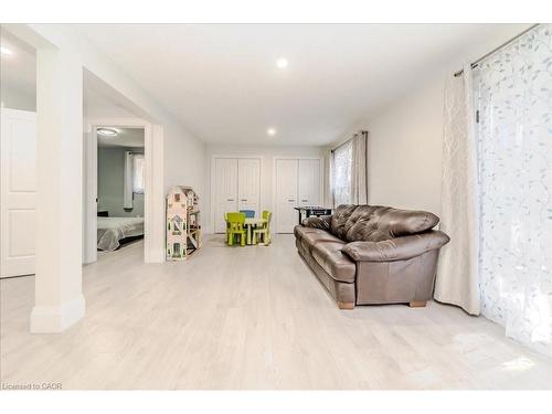 26 Lorraine Drive, Cambridge, ON - Indoor