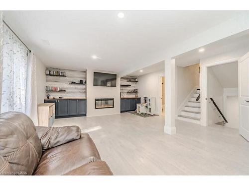26 Lorraine Drive, Cambridge, ON - Indoor With Fireplace