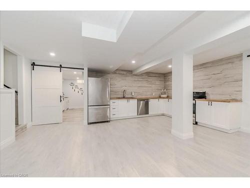 26 Lorraine Drive, Cambridge, ON - Indoor