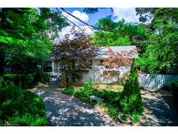 463 Drummond Road  Oakville, ON L6J 4L7