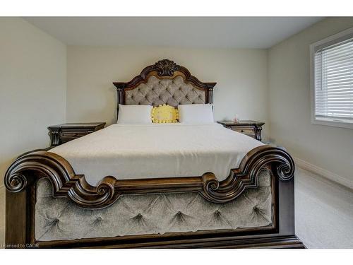 43 Genoa Drive, Hamilton, ON - Indoor Photo Showing Bedroom