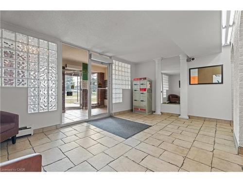 505-851 Queenston Road, Stoney Creek, ON - Indoor Photo Showing Other Room