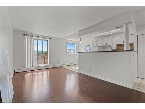 505-851 Queenston Road, Stoney Creek, ON - Indoor Photo Showing Other Room