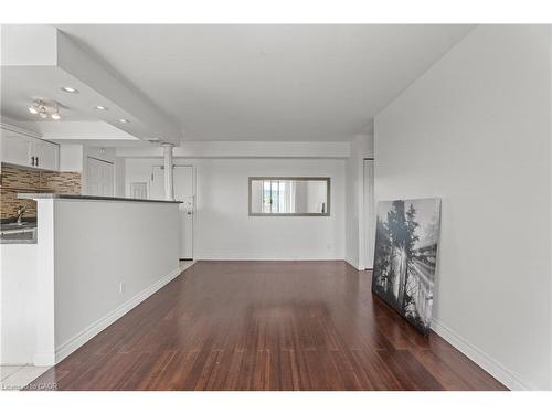 505-851 Queenston Road, Stoney Creek, ON - Indoor Photo Showing Other Room