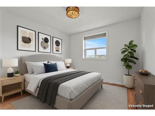 505-851 Queenston Road, Stoney Creek, ON - Indoor Photo Showing Bedroom