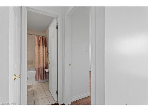 505-851 Queenston Road, Stoney Creek, ON - Indoor Photo Showing Other Room