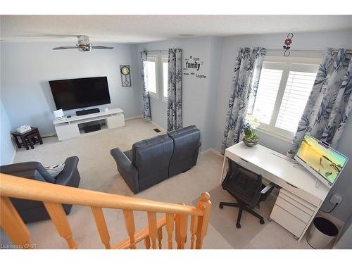 56 Mcknight Avenue, Waterdown, ON - Indoor Photo Showing Office