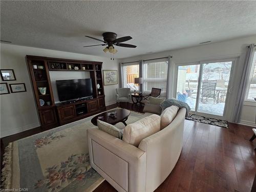 49 Bishop Reding Trail, Hamilton, ON - Indoor Photo Showing Living Room