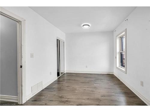 334 Cannon Street E, Hamilton, ON - Indoor Photo Showing Other Room