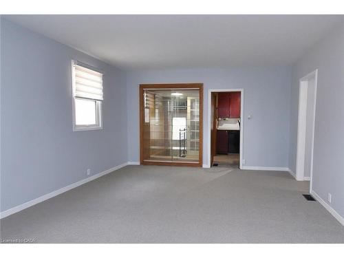 17 Craigroyston Road, Hamilton, ON - Indoor Photo Showing Other Room