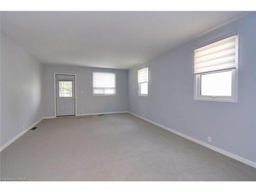 17 Craigroyston Road, Hamilton, ON - Indoor Photo Showing Other Room