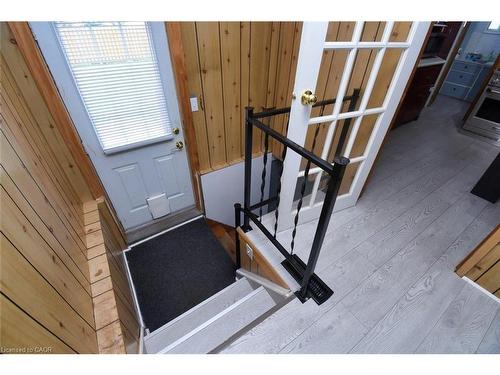 17 Craigroyston Road, Hamilton, ON - Indoor Photo Showing Other Room