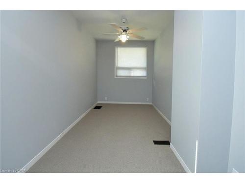 17 Craigroyston Road, Hamilton, ON - Indoor Photo Showing Other Room