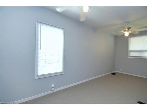 17 Craigroyston Road, Hamilton, ON - Indoor Photo Showing Other Room