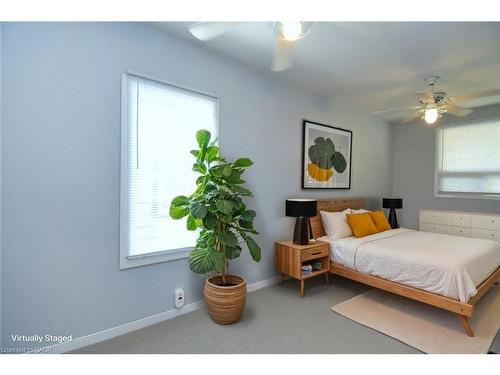 17 Craigroyston Road, Hamilton, ON - Indoor Photo Showing Bedroom