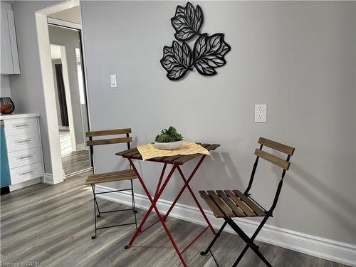 582 Chamberlain Road, Burlington, ON - Indoor Photo Showing Dining Room