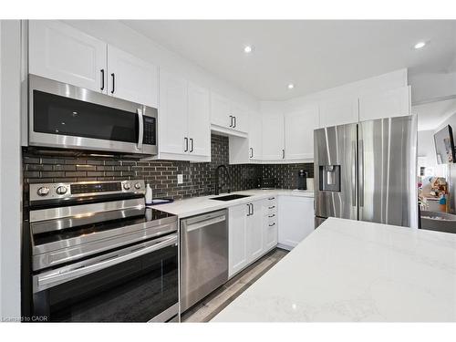 2152 Pelee Boulevard, Oakville, ON - Indoor Photo Showing Kitchen With Stainless Steel Kitchen With Upgraded Kitchen