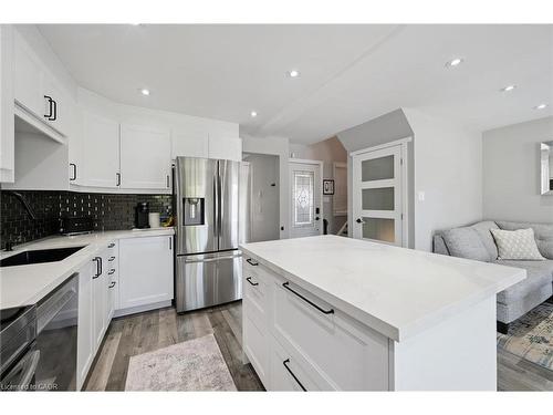 2152 Pelee Boulevard, Oakville, ON - Indoor Photo Showing Kitchen With Stainless Steel Kitchen