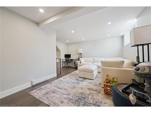 2152 Pelee Boulevard, Oakville, ON - Indoor