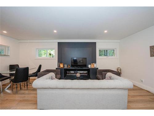 8767 Twiss Road, Milton, ON - Indoor Photo Showing Living Room